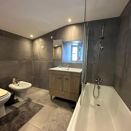 Apartamento No Chiado Apartment *